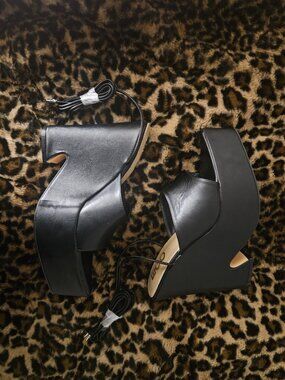 EGO platform lace up sandal